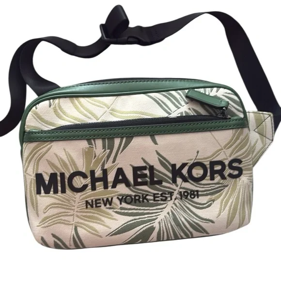 Michael Kors belt bag NWT - Picture 4 of 14